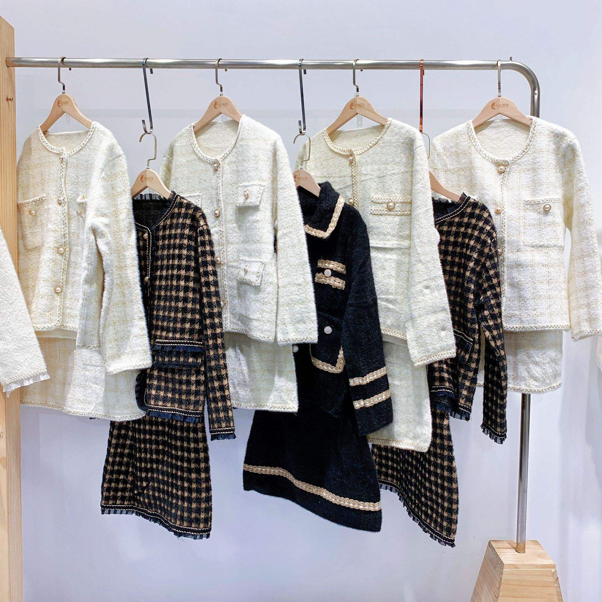 女装品牌折扣批发货源